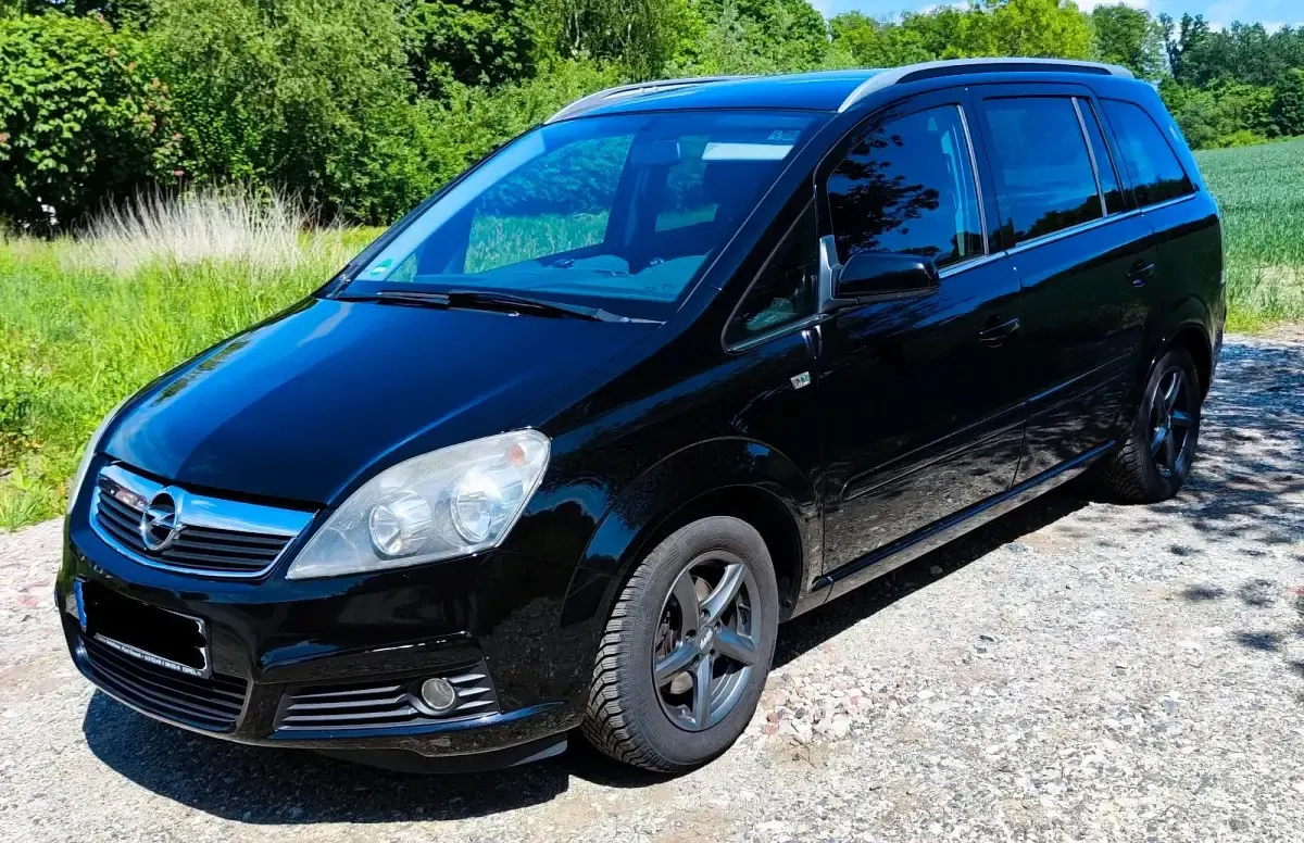 Gebraucht Opel Zafira 140 PS (102 kW) 2007 Schwarz Van / Kleinbus