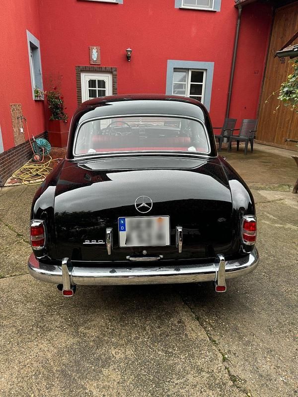 Gebraucht Mercedes A220 108 PS (79 kW) 1955 Schwarz Limousine