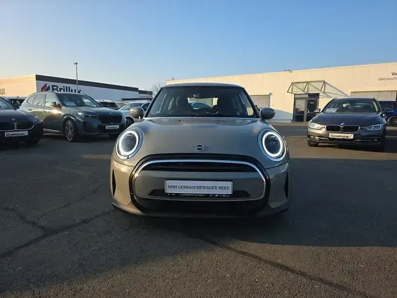 Gebraucht Mini Cooper Hatch 136 PS (100 kW) 2022 Grau Kleinwagen