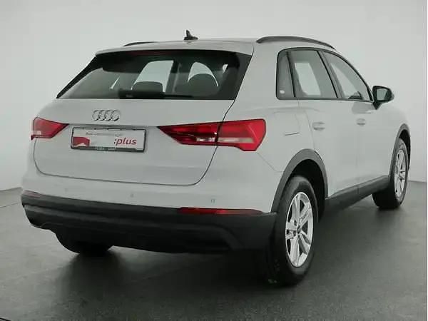 Second-hand Audi Q3 Basis 150 CP (110 kW) 2023 Alb SUV