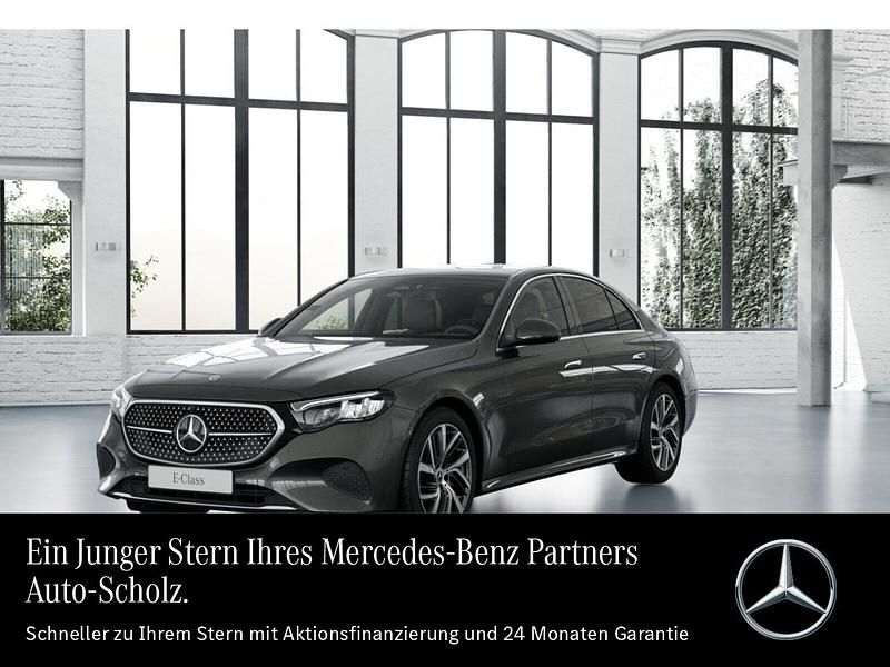 Grau Gebraucht 2024 Mercedes E220 Avantgarde Limousine | 57.463 € (Teuer) - Bild 1/3