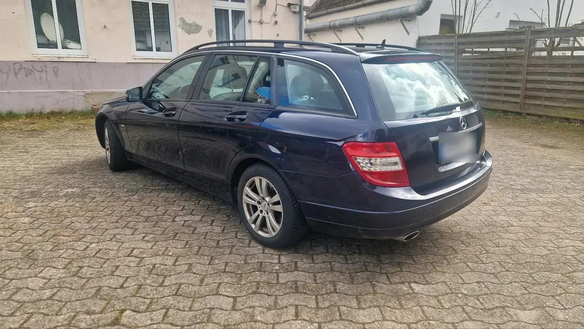 Gebraucht Mercedes C220 170 PS (125 kW) 2009 Andere farben Kombi