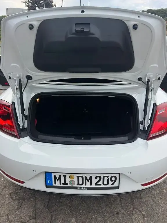 Gebraucht VW Beetle Cabriolet 105 PS (77 kW) 2018 Weiß Cabrio