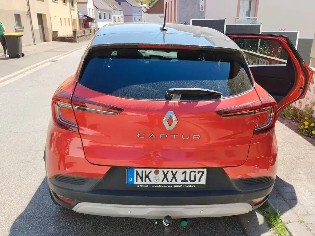 Używany Renault Captur Experience 91 KM (66 kW) 2020 Czerwony SUV