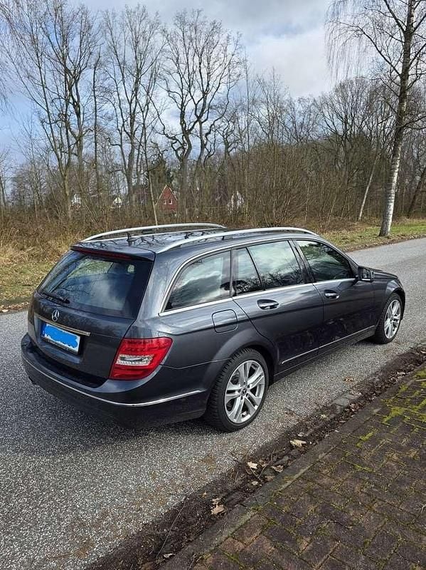 Gebraucht Mercedes C220 Avantgarde Edition 170 PS (125 kW) 2014 Grau Kombi