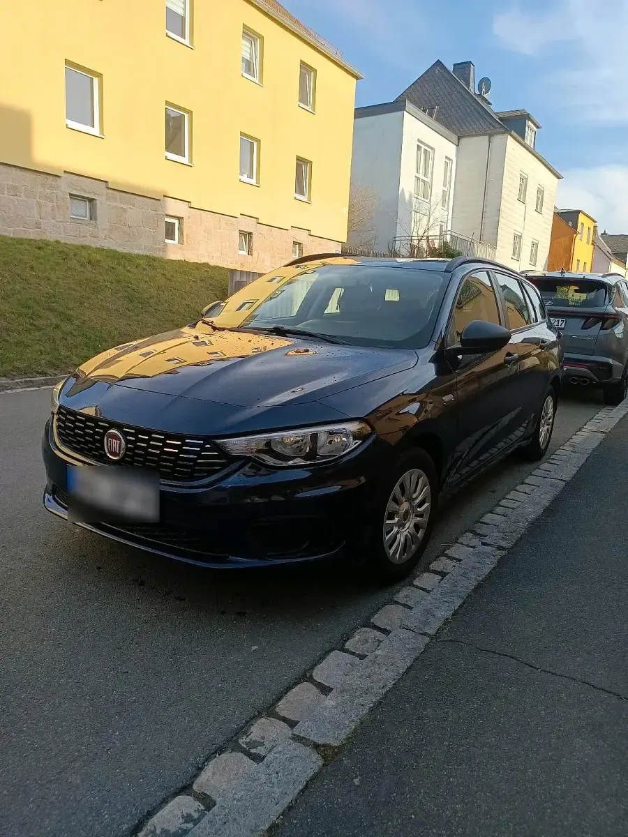 Gebraucht Fiat Tipo 95 PS (69 kW) 2017 Blau Kombi