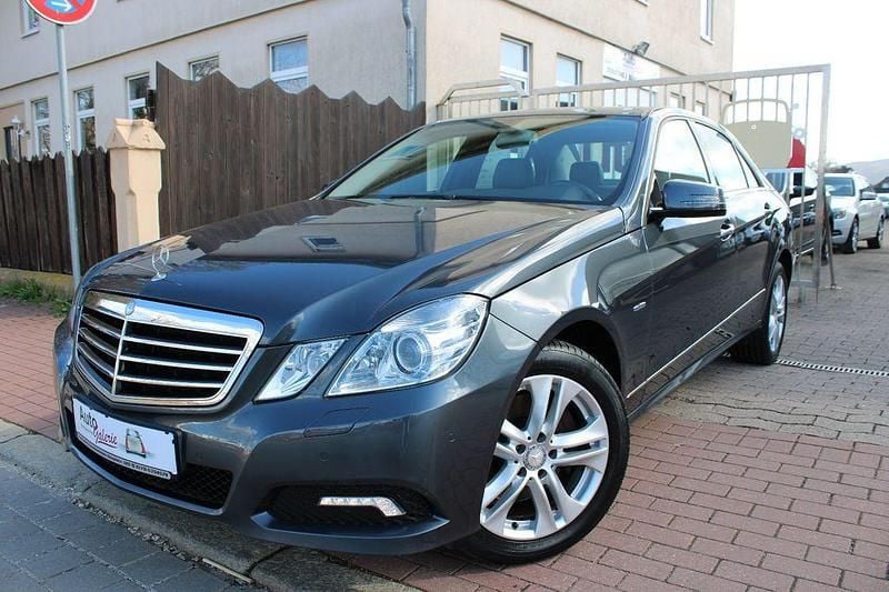 Second-hand Mercedes E250 204 CP (150 kW) 2010 Gri Berlinǎ