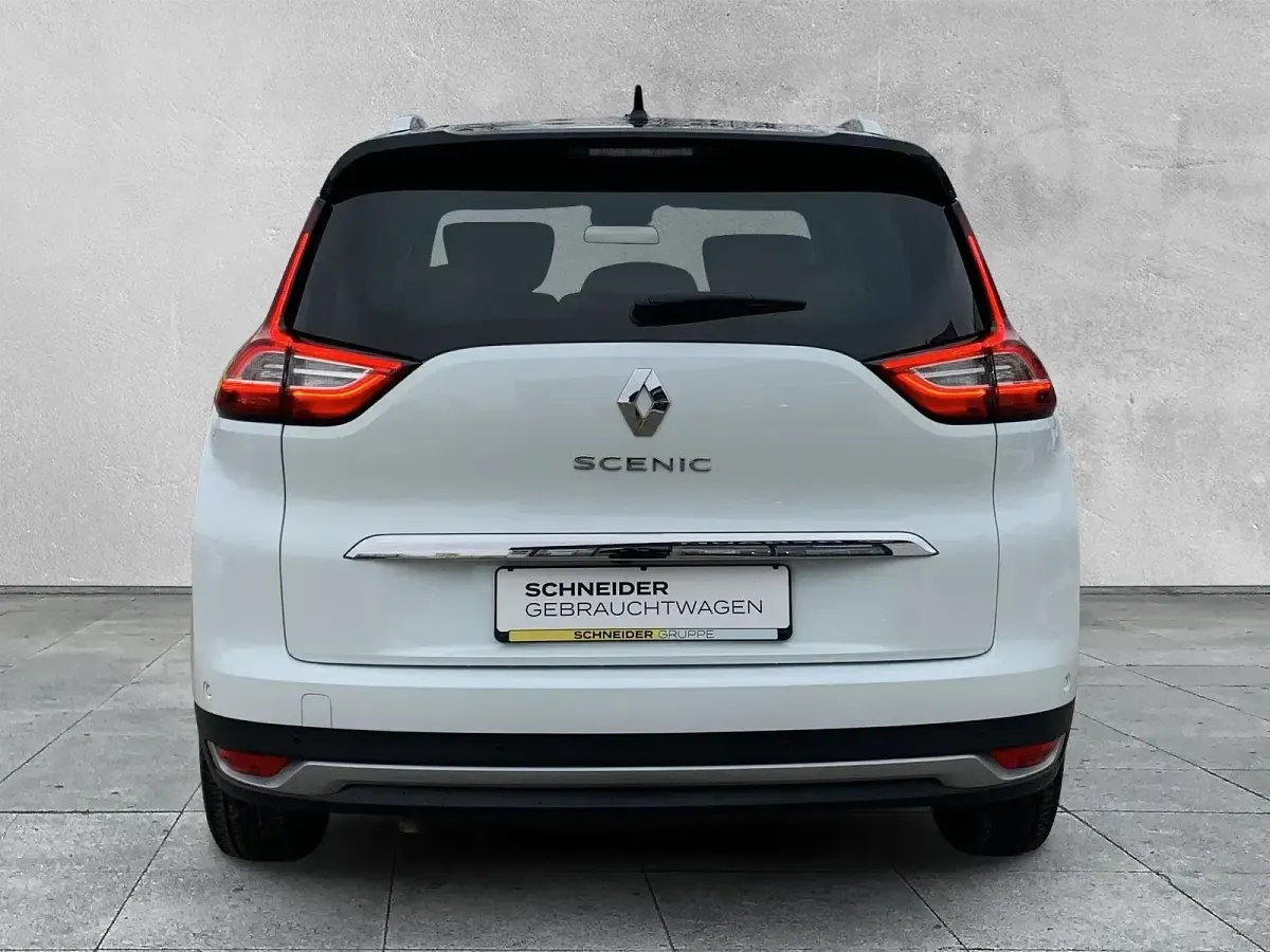 Gebraucht Renault Grand Scénic IV Techno 140 PS (102 kW) 2022 Perlmuttweiß / schwarz Van / Kleinbus