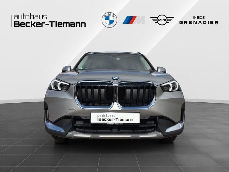 Gebraucht BMW X1 Efficient Dynamics 156 PS (114 kW) 2025 Spacesilber SUV
