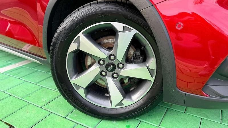 Gebraucht Ford Focus Active 150 PS (110 kW) 2020 Rubyrot Limousine