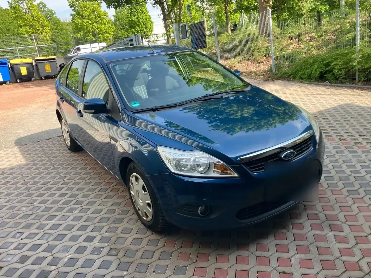 Używany Ford Focus 101 KM (74 kW) 2010 Niebieski Hatchback