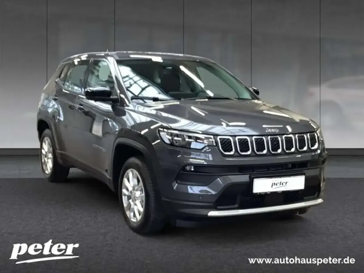 Brugt Jeep Compass Altitude 129 HK (94 kW) 2024 Grå SUV