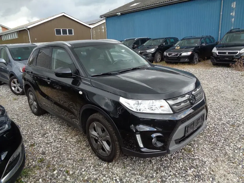 Gebraucht Suzuki Vitara 120 PS (88 kW) 2016 Schwarz SUV