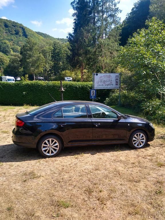 Schwarz Gebraucht 2014 Seat Toledo Reference Limousine | 6.300 € (Guter Preis) - Bild 1/4