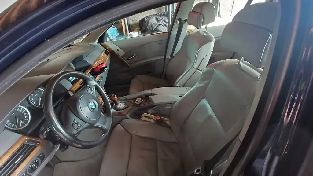 Używany BMW 530 258 KM (189 kW) 2005 Niebieski Kombi