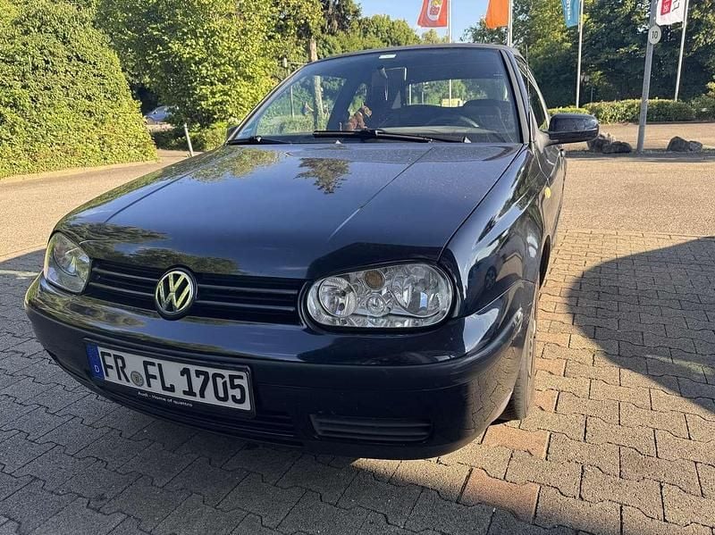 Blau Gebraucht 1999 VW Golf Cabriolet Comfortline Cabrio | 800 € (Superpreis) - Bild 1/4
