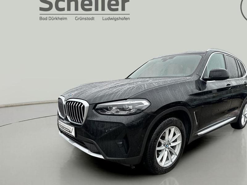 Gebraucht BMW X3 Sport Line 190 PS (139 kW) 2022 Schwarz uni SUV