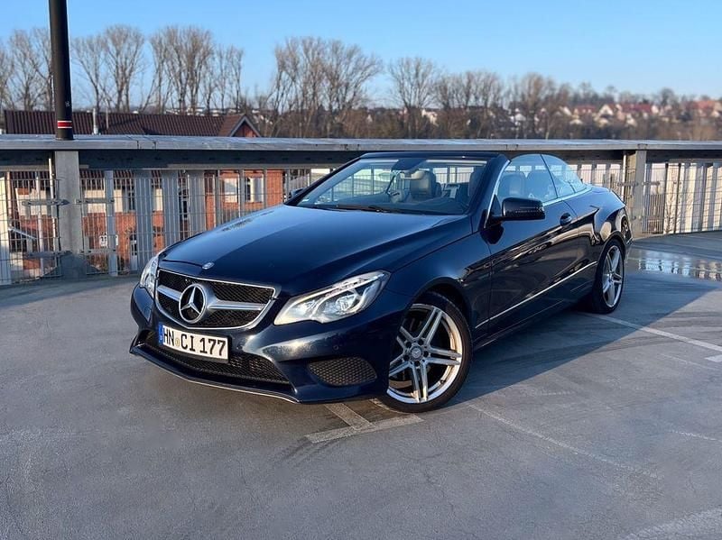 Gebraucht Mercedes E350 258 PS (189 kW) 2013 Blau Cabrio