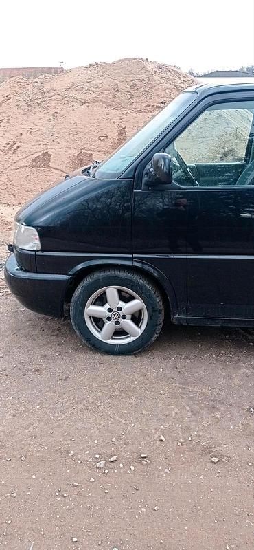 Używany VW T4 151 KM (111 kW) 2001 Czarny Van