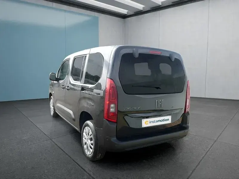 Neu Fiat Doblò 131 PS (96 kW) 2026 Schwarz Van / Kleinbus