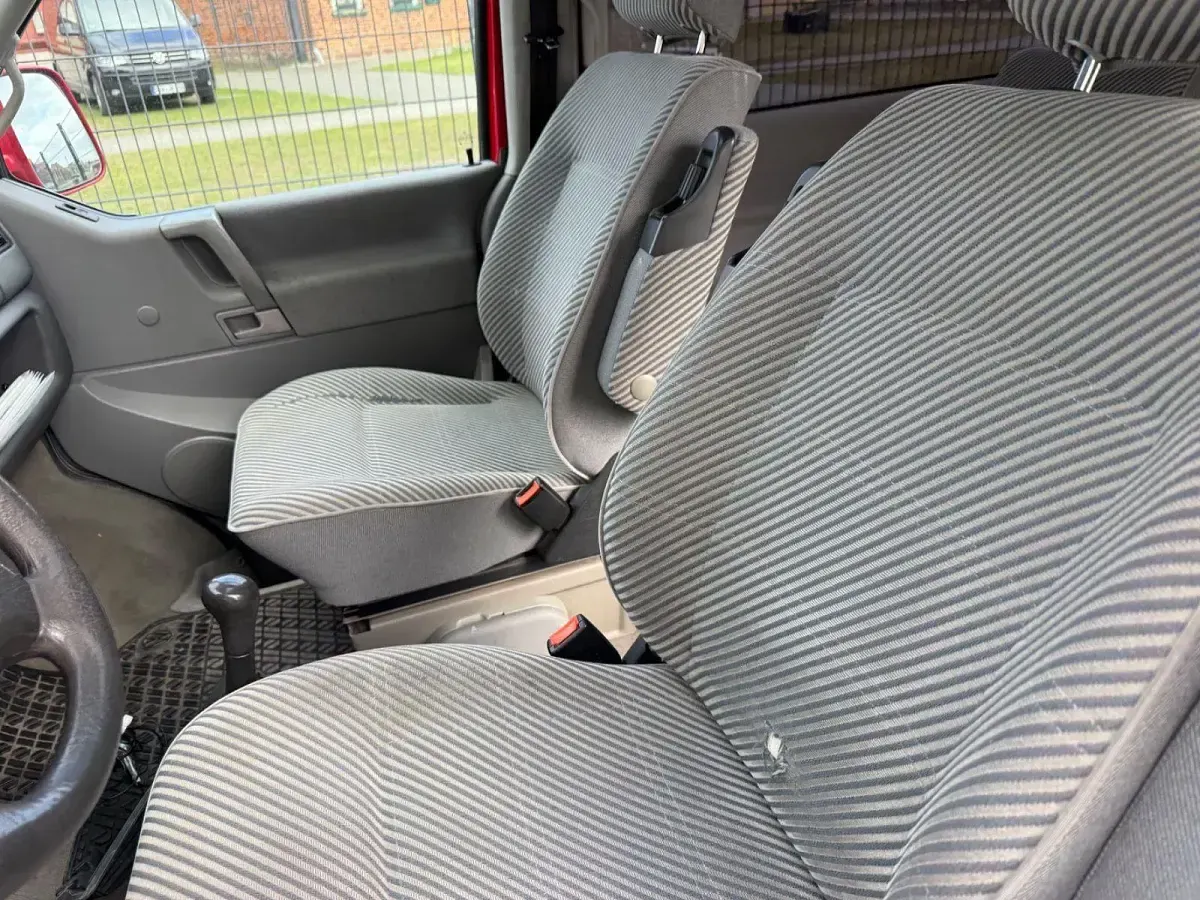 Używany VW T4 102 KM (75 kW) 1998 Czerwony Van