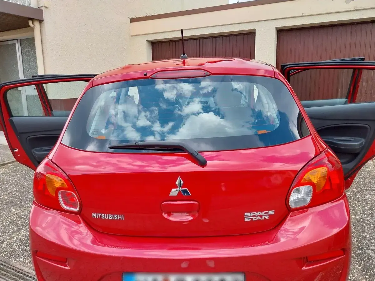 Gebraucht Mitsubishi Space Star Active 71 PS (52 kW) 2019 Rot Kleinwagen