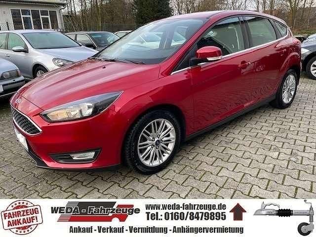 Gebraucht Ford Focus Cool & Connect 101 PS (74 kW) 2018 Candyrot metallic Limousine