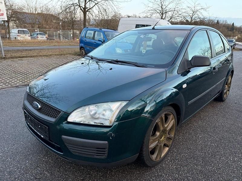 Gebraucht Ford Focus Trend 116 PS (85 kW) 2005 Grün Limousine