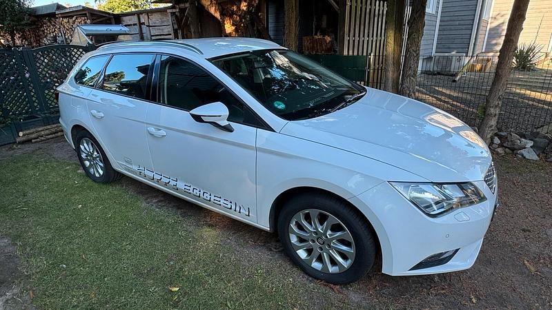 Weiß Gebraucht 2014 Seat Leon Kombi | 9.700 € (Guter Preis) - Bild 1/4