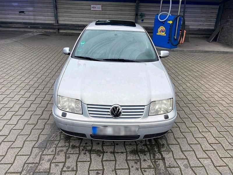 Gebraucht VW Bora 150 PS (110 kW) 1999 Silber Limousine