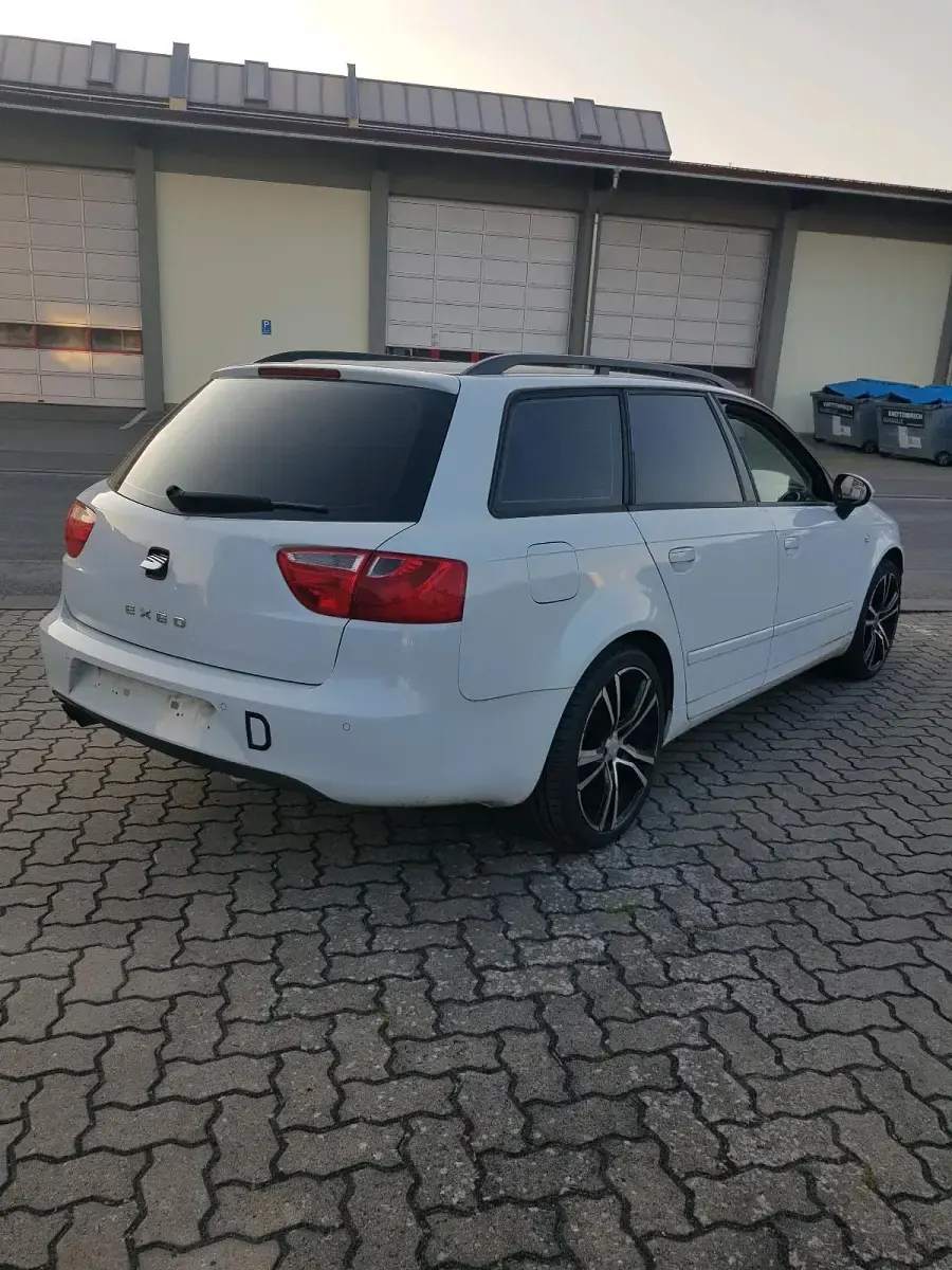 Second-hand Seat Exeo 143 CP (105 kW) 2012 Alb Break