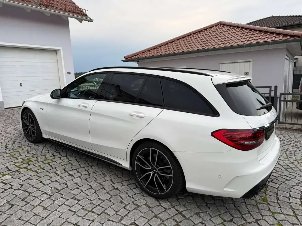 Gebraucht Mercedes C43 AMG AMG 390 PS (286 kW) 2019 Weiß Kombi