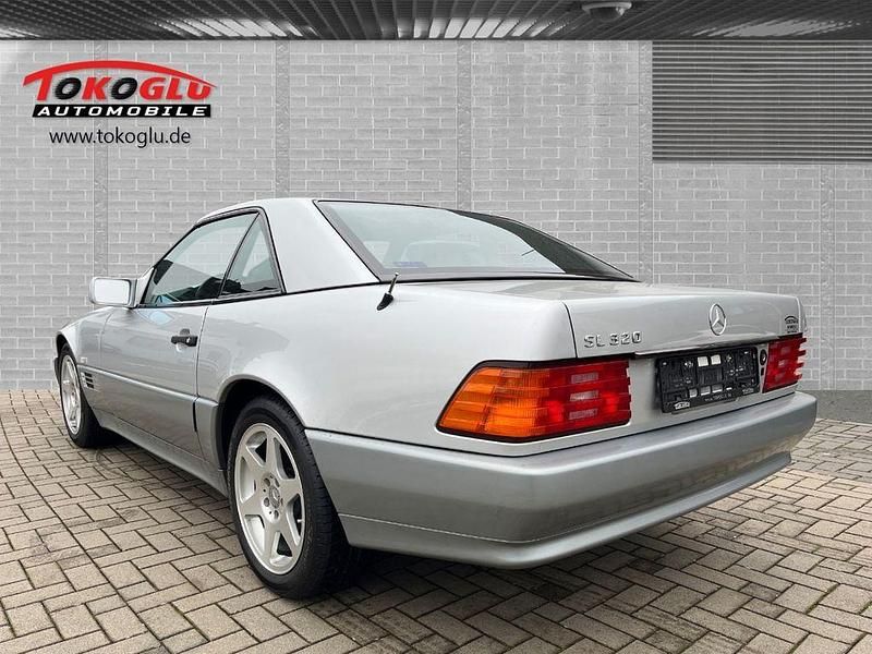 Gebraucht Mercedes SL320 231 PS (169 kW) 1995 Silber Cabrio