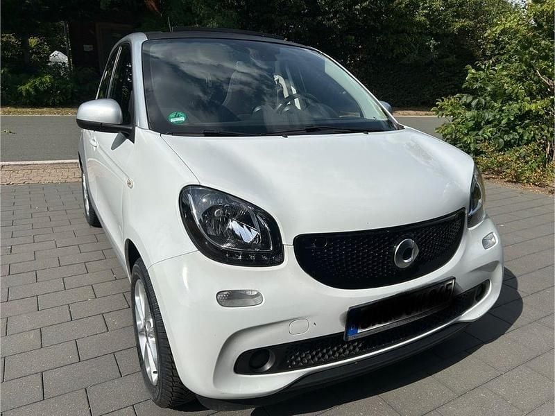 Gebraucht Smart ForFour Passion 71 PS (52 kW) 2017 Silber Kleinwagen