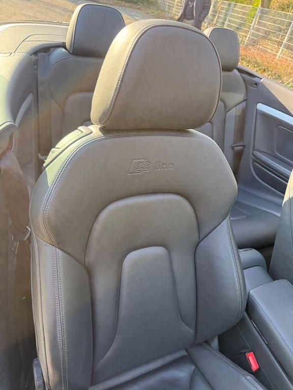 Gebraucht Audi A5 Cabriolet Ambiente 170 PS (125 kW) 2012 Grau Cabrio