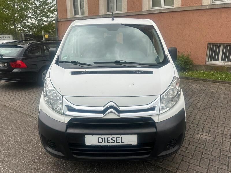 Weiß Gebraucht 2015 Citroën Jumpy Van / Kleinbus | 4.990 € (Fairer Preis) - Bild 1/4