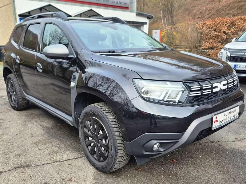 Gebraucht Dacia Duster 131 PS (96 kW) 2024 Schwarz SUV