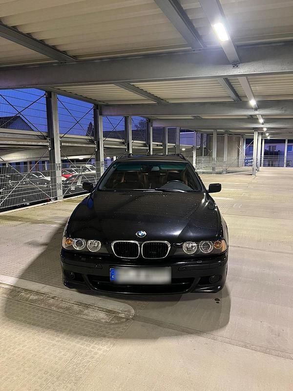 Gebraucht BMW 525 192 PS (141 kW) 2001 Schwarz Kombi