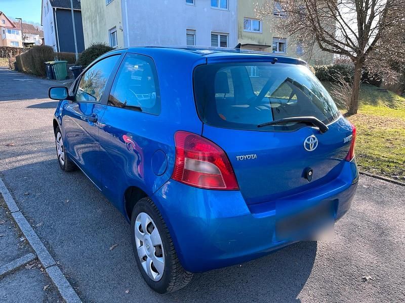 Gebraucht Toyota Yaris 75 PS (55 kW) 2008 Blau Kleinwagen