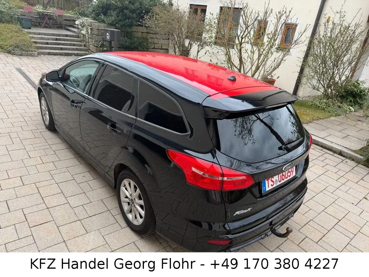 Usado Ford Focus ST-Line 182 CV (133 kW) 2018 Negro Familiar