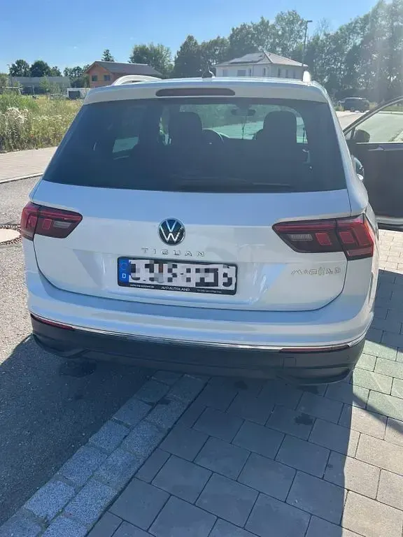 Gebraucht VW Tiguan Active 150 PS (110 kW) 2021 Weiß SUV