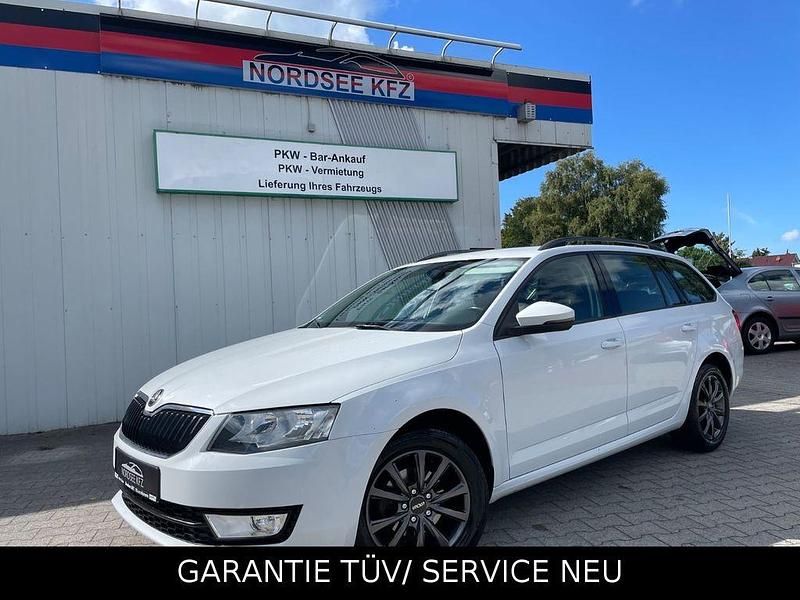 Weiß Gebraucht 2016 Skoda Octavia Ambition Kombi | 10.790 € (Fairer Preis) - Bild 1/4