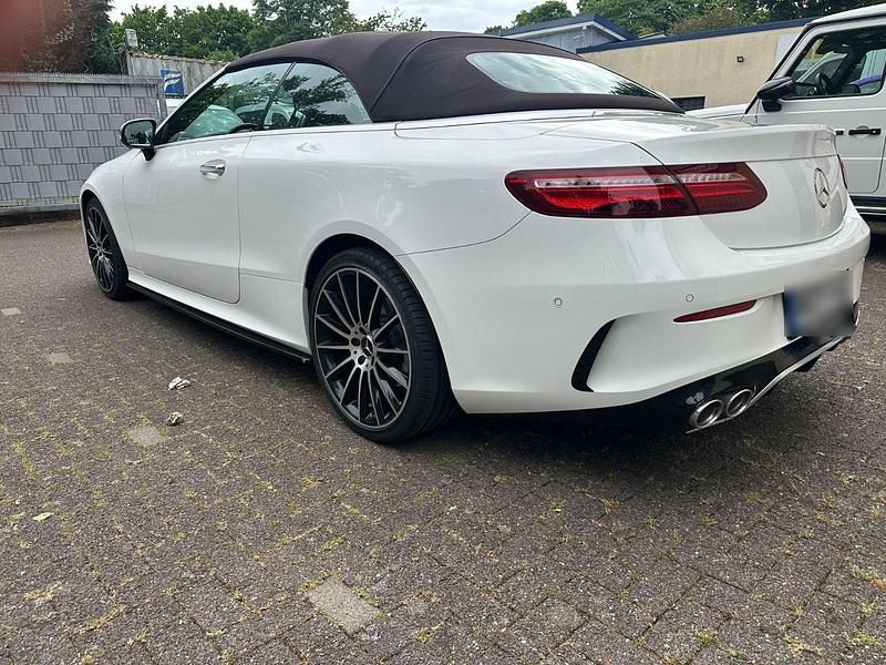 Gebraucht Mercedes E400 AMG 340 PS (250 kW) 2019 Weiß Cabrio