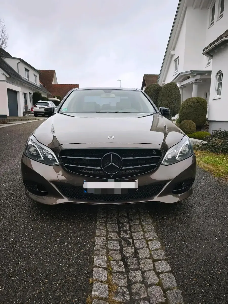 Gebraucht Mercedes E350 265 PS (194 kW) 2013 Braun Limousine
