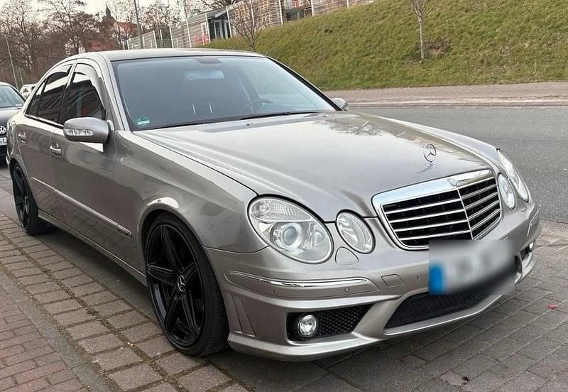 Second-hand Mercedes E240 177 CP (130 kW) 2005 Gri Berlinǎ