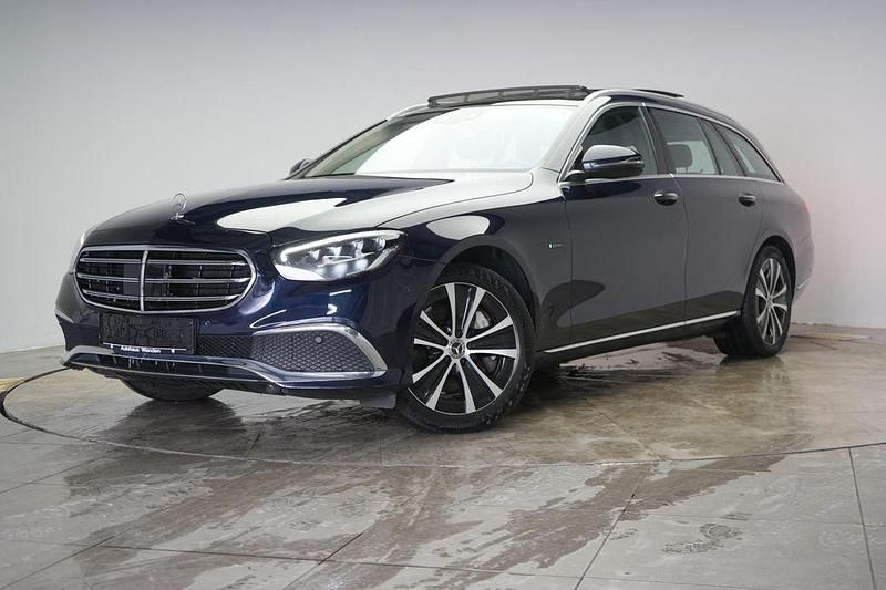 Gebraucht Mercedes E300 Exclusive 194 PS (142 kW) 2021 Blau Limousine