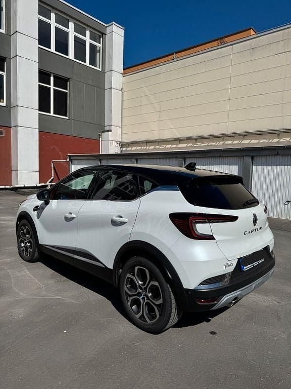 Gebraucht Renault Captur Intens 154 PS (113 kW) 2020 Weiß SUV