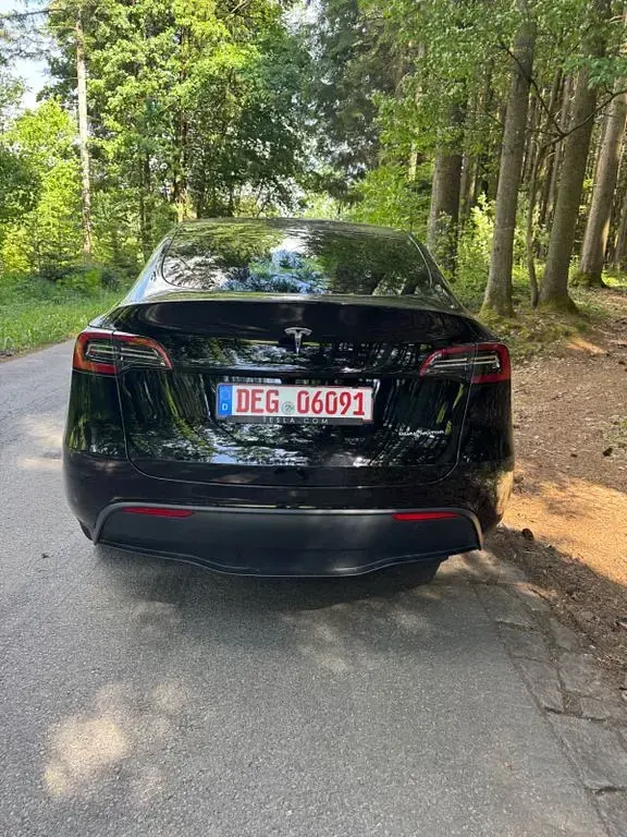 Gebraucht Tesla Model Y 378 kW (514 PS) 2023 Solid black SUV