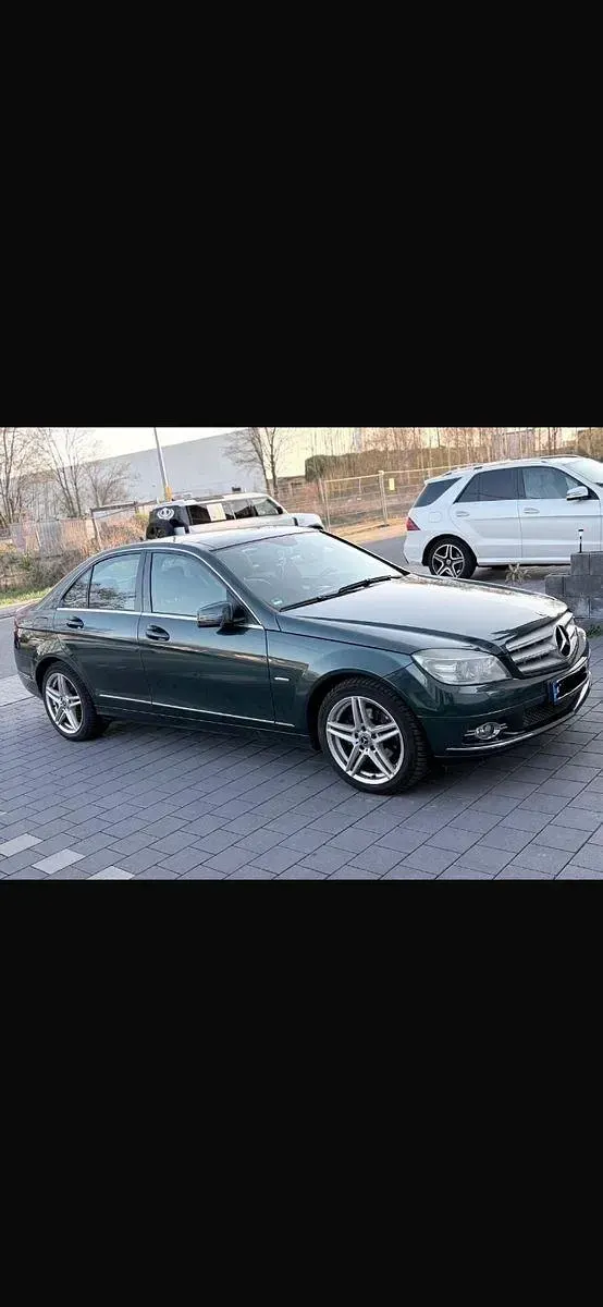 Gebraucht Mercedes C200 Avantgarde 136 PS (100 kW) 2009 Grün Limousine