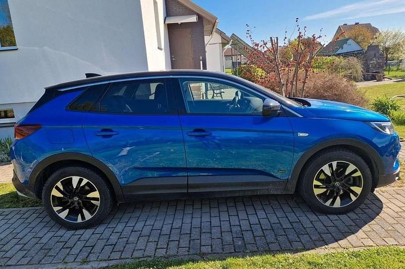 Blau Gebraucht 2021 Opel Grandland X Elegance SUV | 19.900 € (Guter Preis) - Bild 1/4